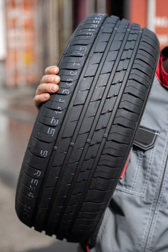 фото протектора и шины Atrezzo Elite Шина Sailun Atrezzo Elite 215/65 R15 100H