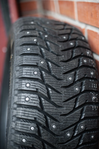 фото протектора и шины Ice Blazer WST3 Шина Sailun Ice Blazer WST3 235/70 R16 106T